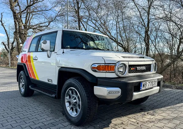 lubuskie Toyota FJ cena 156900 przebieg: 86000, rok produkcji 2013 z Warszawa